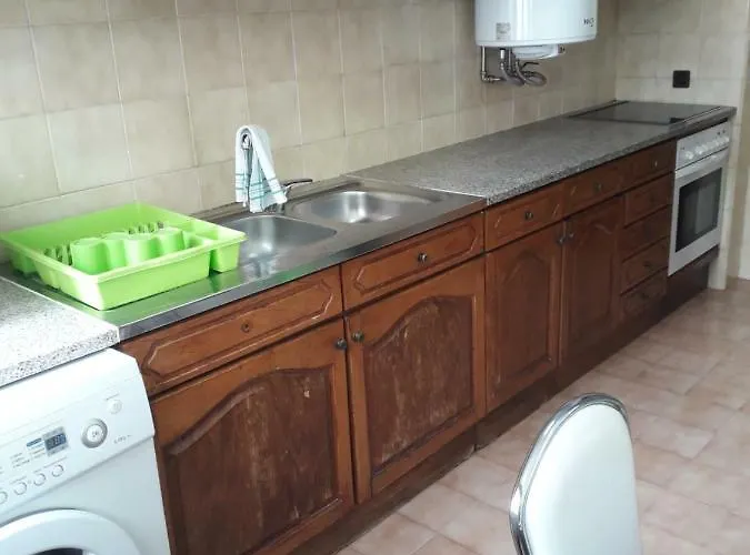 公寓 300 Metros Do Santuario De T4 花地瑪